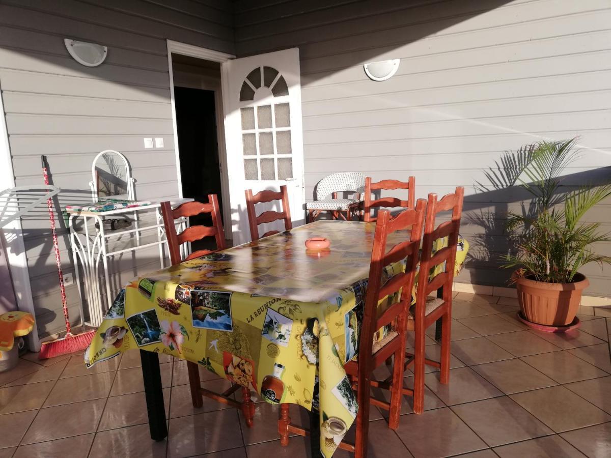 La Caz A Nou Lägenhet Saint Pierre Exteriör bild