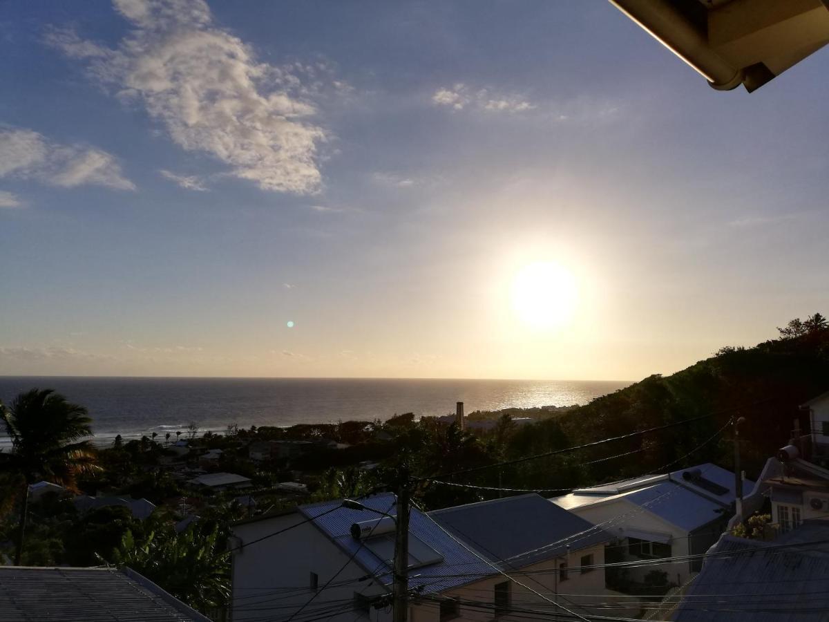 La Caz A Nou Lägenhet Saint Pierre Exteriör bild